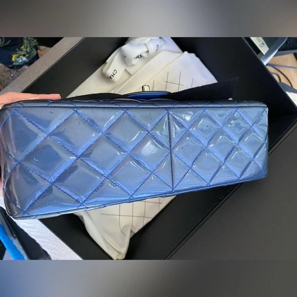 Classic Chanel Double Flap - Picture 3 of 8